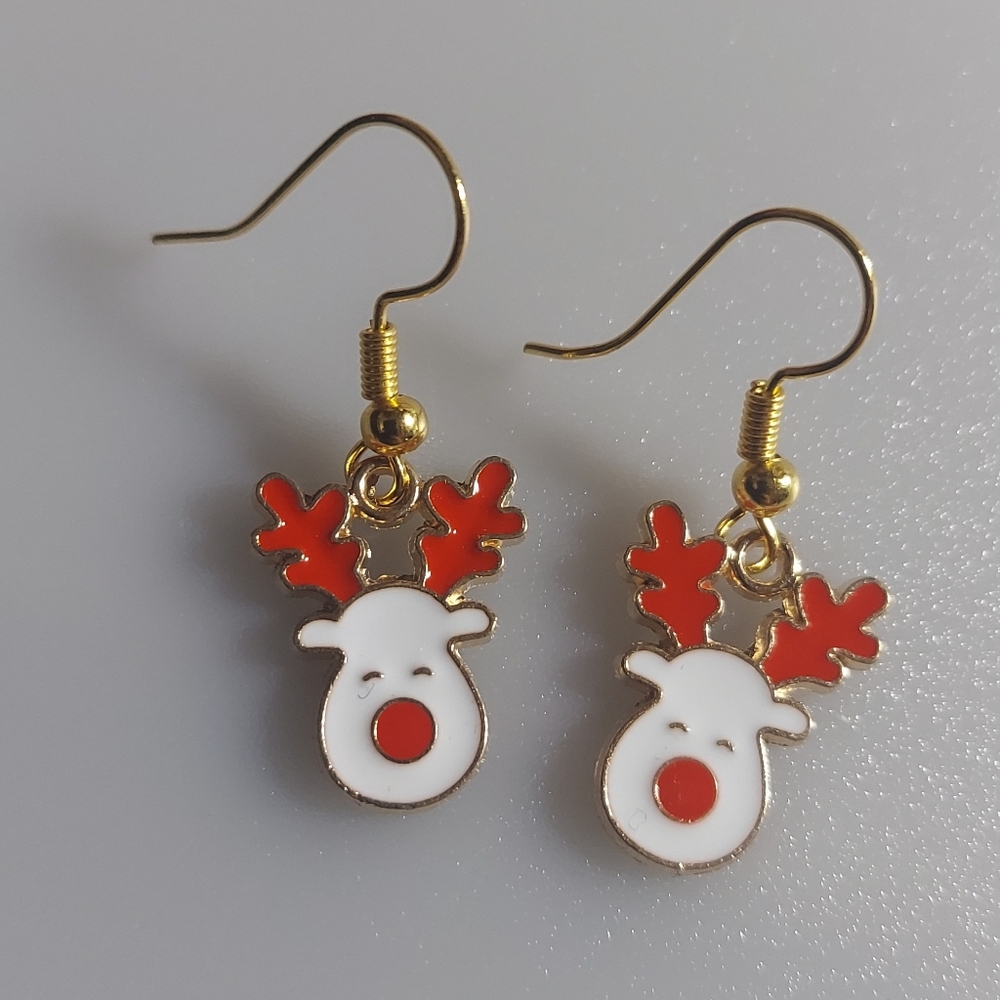 Cute reindeer earrings